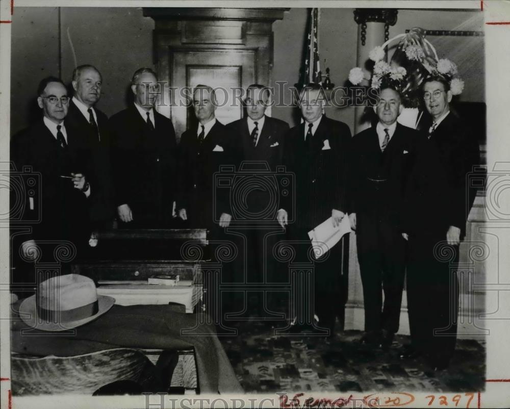 1945 Press Photo Governors Samuel Ford, Herbert D. Maw, Earl Warren, Vail - Historic Images