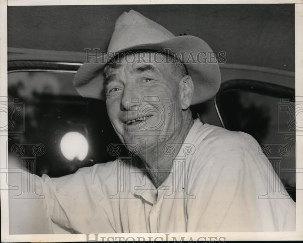 1940 Press Photo Noah J Powers Gardener Witnessed Kidnapping of Marc De Tristen - Historic Images