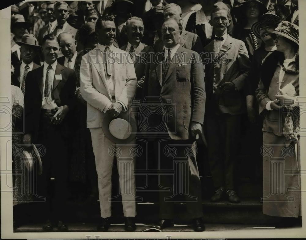 1923 Press Photo Mayor Hylan greets Members of the Newspaper Editors Association - Historic Images
