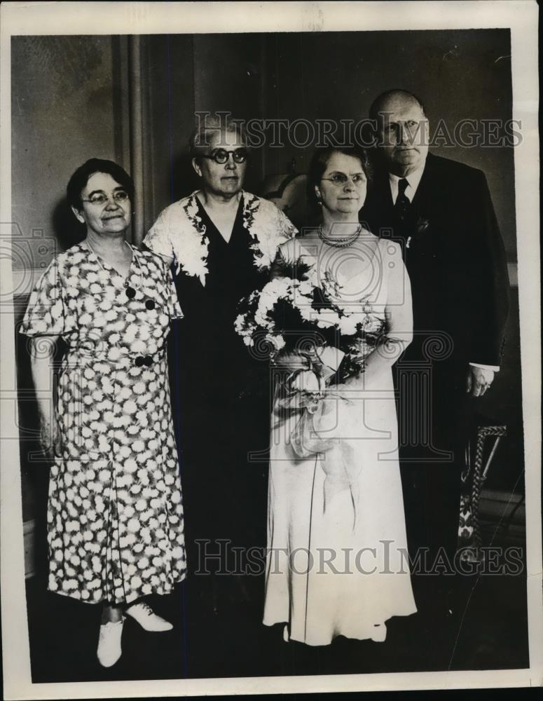 1933 Press Photo Mrs. Emma P. Chadwick, Estalla C. Mednhall, Mrs. Mildred K. - Historic Images