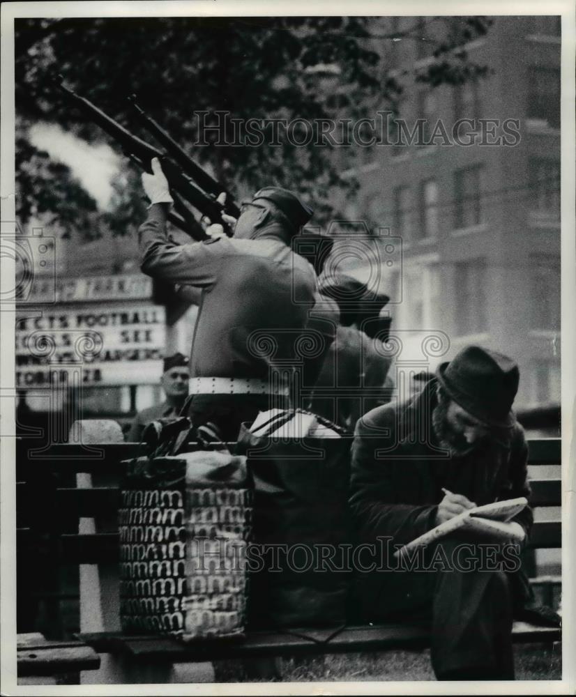 1973 Press Photo Private Property during the salute at the Public Square - Historic Images