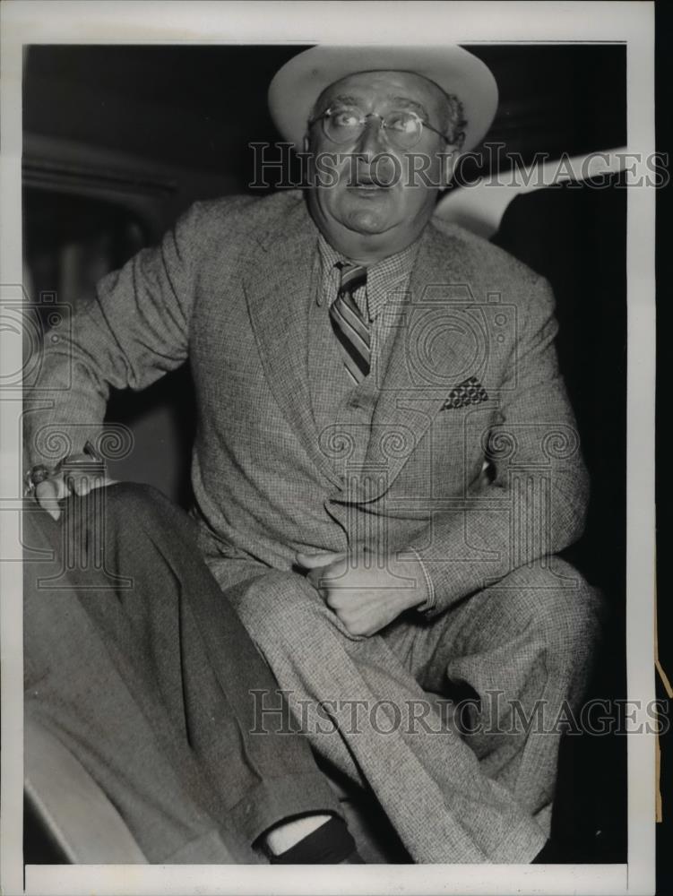 1937 Press Photo Max Silverman arraigned in Brooklyn Supreme Court for - Historic Images