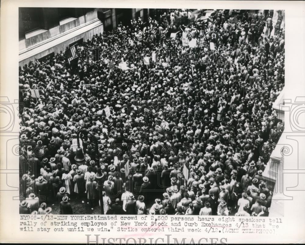 1948 Press Photo Crowds at a rally in NYC of striking NYSE empoyees - Historic Images