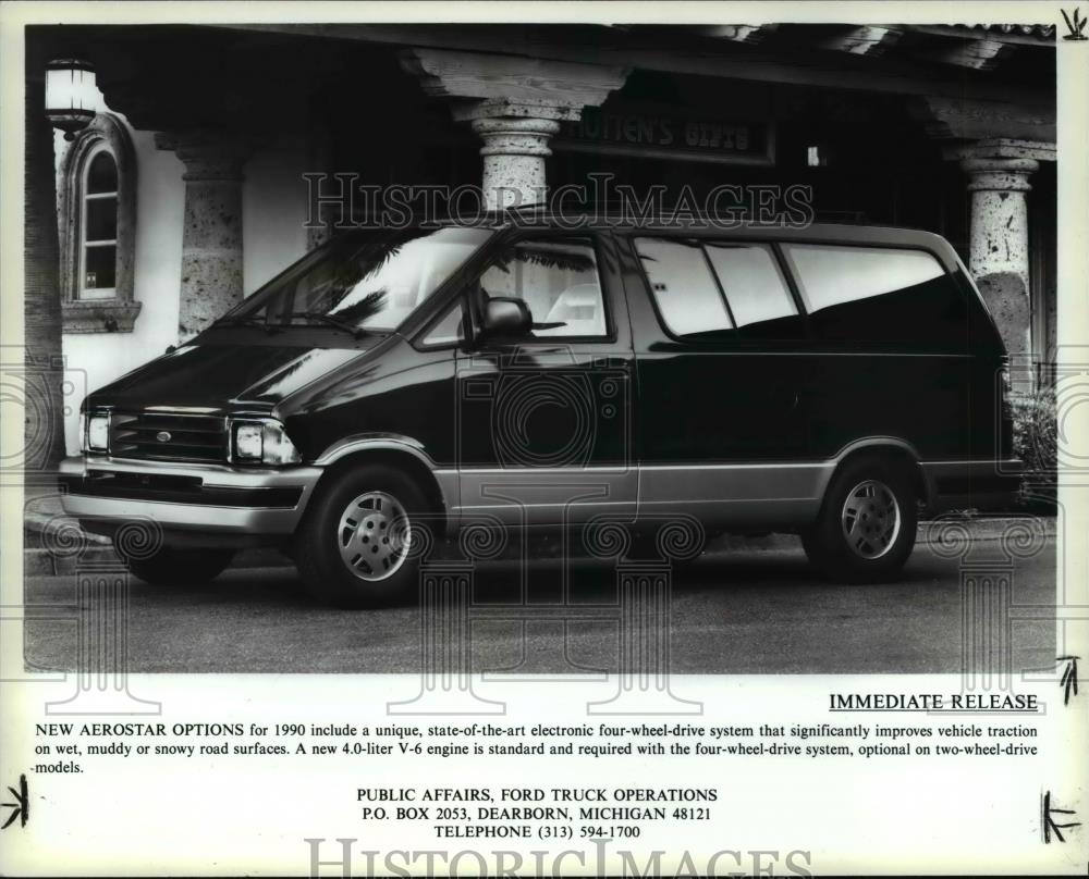 1991 Press Photo 1990 Ford Aerostar Van Four wheel drive system. - cva79706 - Historic Images