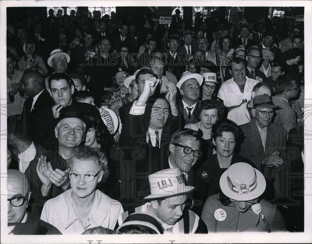 1954 Press Photo a crowd of Lyndon B Johnson Supporters - Historic Images