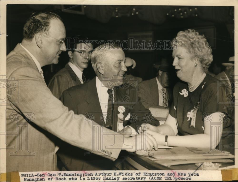 1948 Press Photo Senators George T Manning Arthur H Wicks with Vera Monaghan - Historic Images