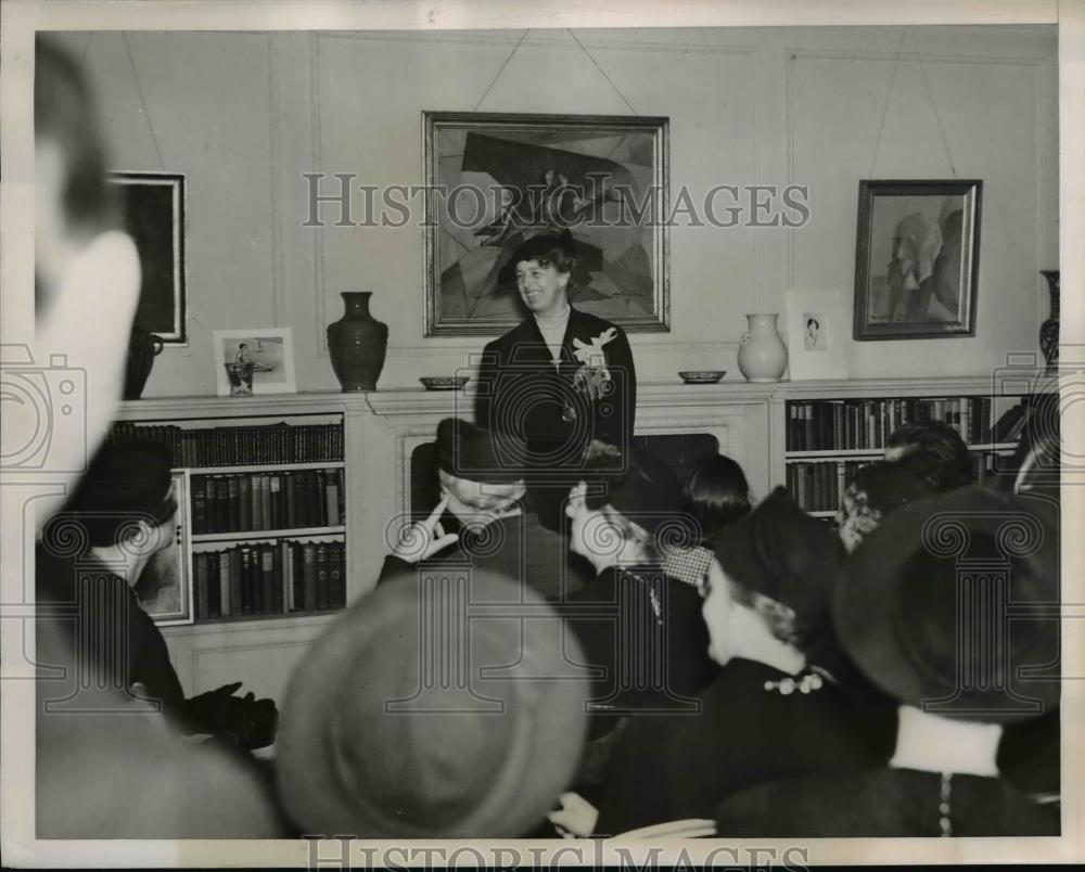 1938 Press Photo Mrs.Franklin Roosevelt at Affiliated School for Worker meeting - Historic Images