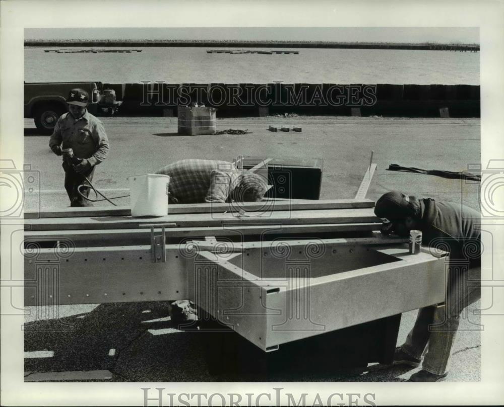 1984 Press Photo Flotation boxes at Lorain Ohio boat docks - cvb02661 - Historic Images