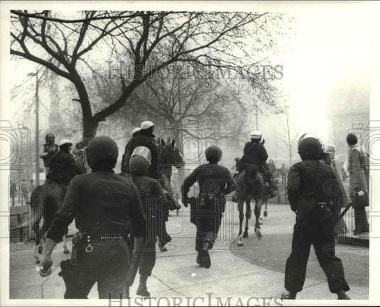 1980 Press Photo May Day - cva80224 - Historic Images