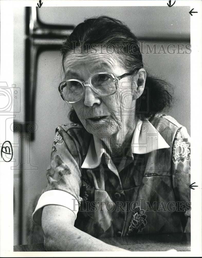 1985 Press Photo Rita M. LaQuatra, Civil Activist &amp; Volunteer  - cva94355 - Historic Images