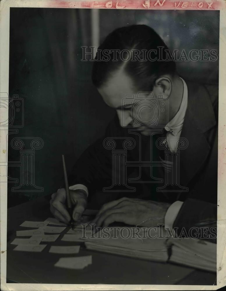 1942 Press Photo Dr. Ralph Bienfong - Historic Images