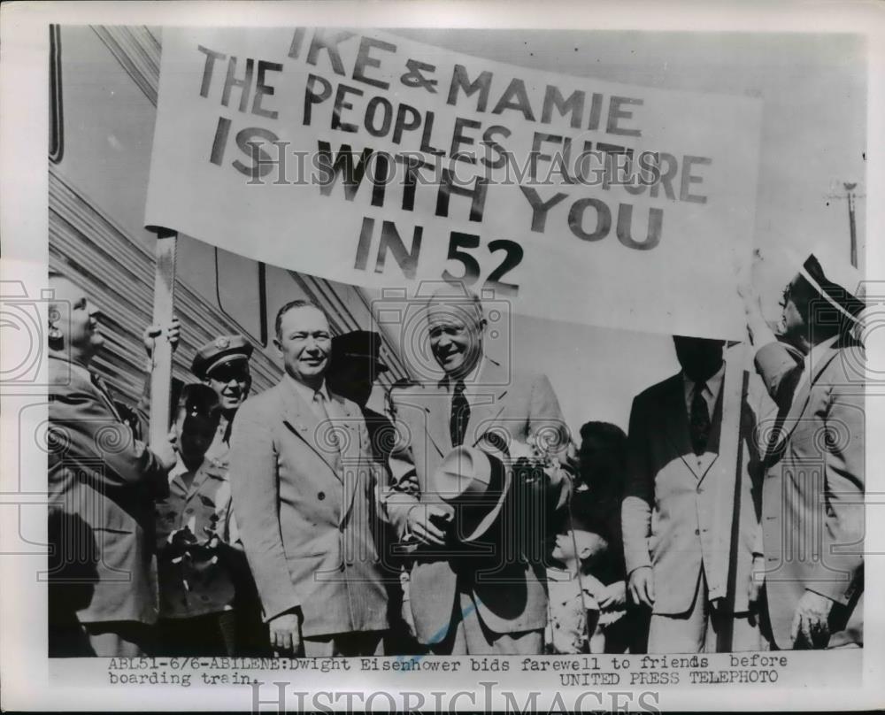 1952 Press Photo Presidential candidate Dwight Eisenhower in Abliene Texas - Historic Images