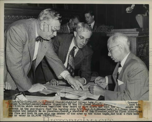 1949 Press Photo R-L Donald Church,Samuel Gerber& R.E.Coombs,Examined Blueprints - Historic Images
