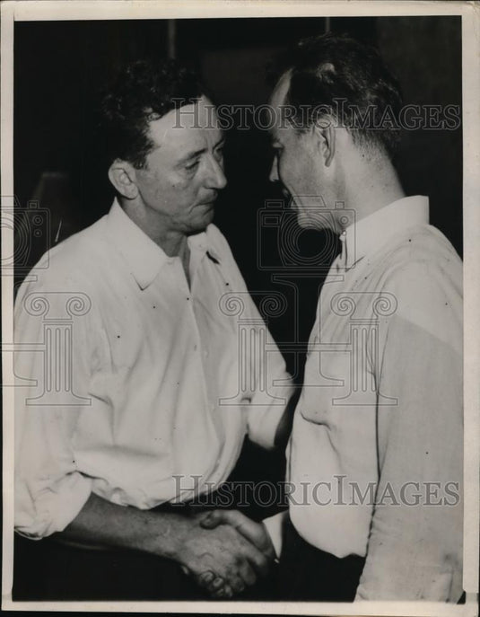 1947 Press Photo Peter Bradley & Patrick Cahill His Son Killed by Bradley Accide - Historic Images