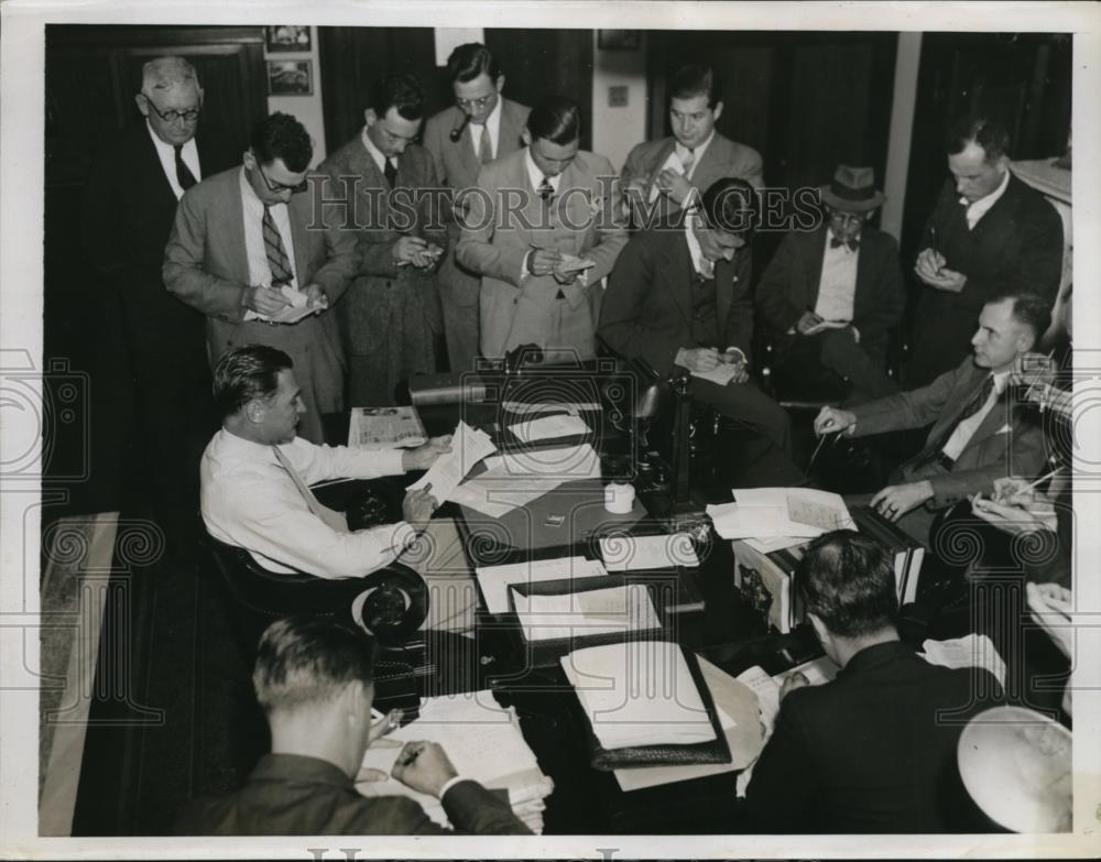 1935 Press Photo Senators Gerald P Nye &amp; Homer T Bone of Munitions Committee - Historic Images