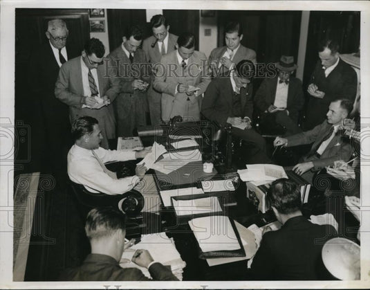 1935 Press Photo Senators Gerald P Nye & Homer T Bone of Munitions Committee - Historic Images