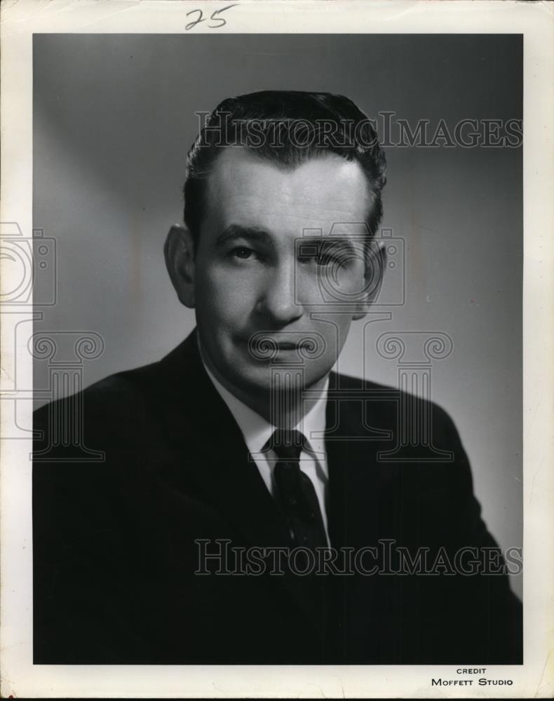 1964 Press Photo Julius Krupansly of office of State Representative. - Historic Images