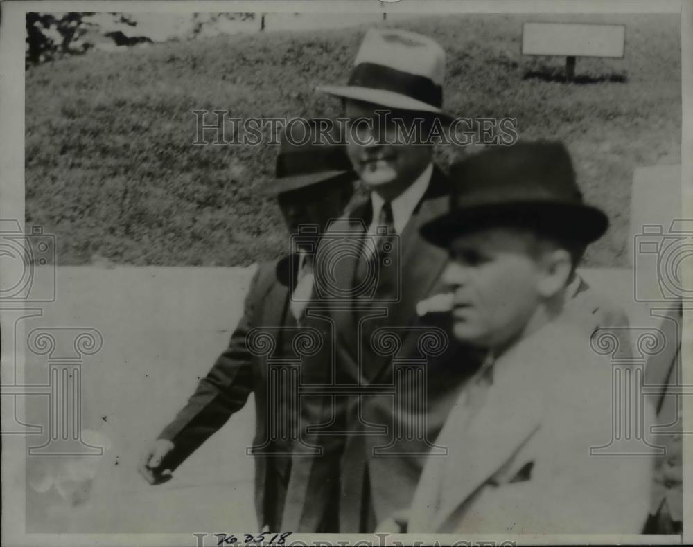 1934 Press Photo Luke Lea, Jr. and father serve Sentences for Bank law violation - Historic Images