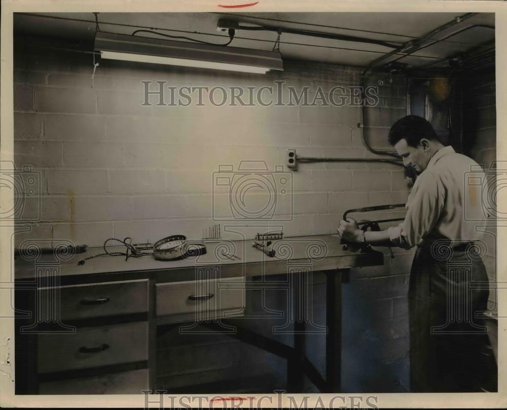 1967 Press Photo Home workshop requires good lighting because of tools - Historic Images