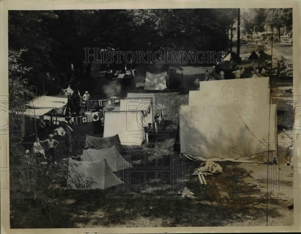 1940 Press Photo Tents At The Cleve Yacht Club Grounds - Historic Images