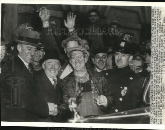 1939 Wire Photo Gov. Saltonstall appeal helps settle strike of Truck Drivers - Historic Images