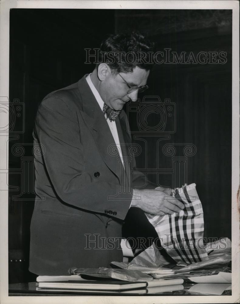 1945 Press Photo Frank Lausche - Historic Images