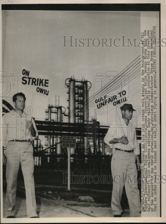 1952 Press Photo Port Arthur Texas high octane unit & Oil CIO workers on strike - Historic Images
