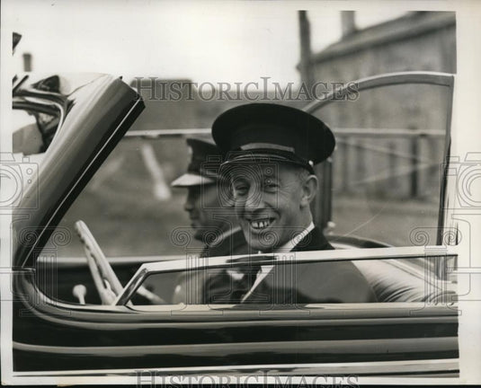 1939 Press Photo Thomas Southgate Chauffeur for King George VI & Queen Elizabeth - Historic Images