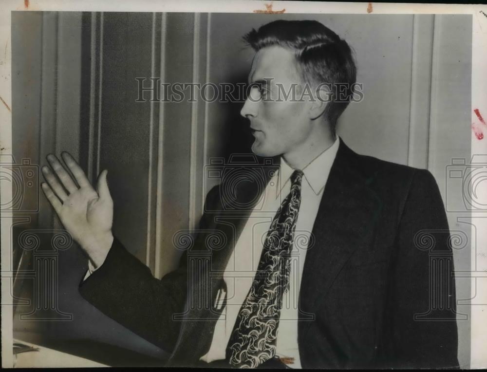 1948 Press Photo William Remington Commerce Dept Official named as contact man. - Historic Images