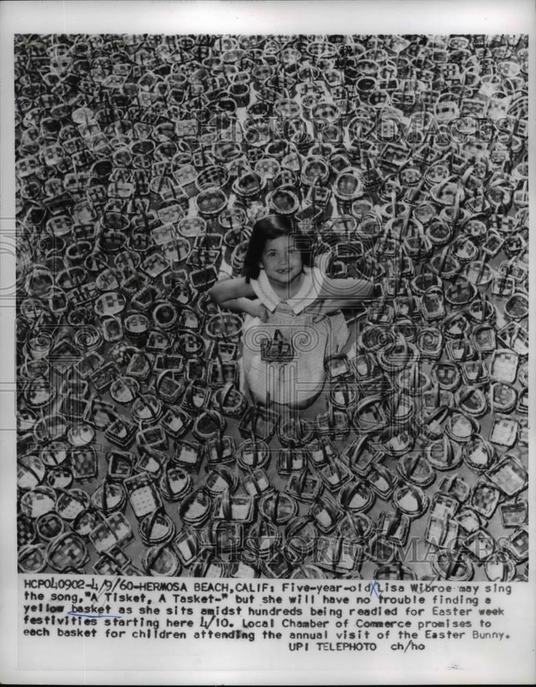 1960 Press Photo Lisa Wilbroe Baskets for Easter Chamber of Commerce Hermosa - Historic Images