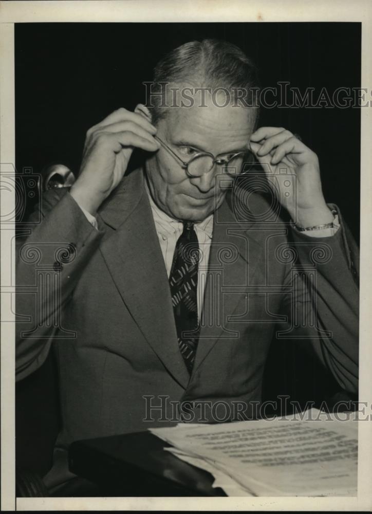 1941 Press Photo Adm. Emory Land investigate the East Coast Petroleum Shortage - Historic Images