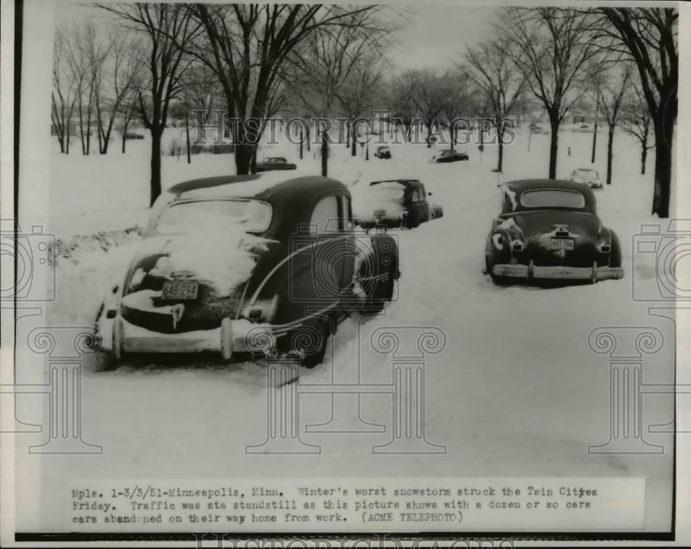 1951 Press Photo Worst Snowstorm in Twin Cities Traffic Standing Still Minneapol - Historic Images