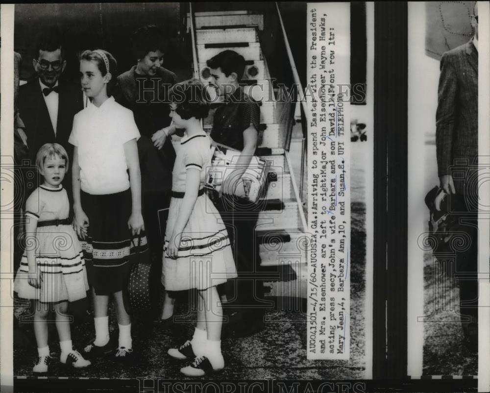 1960 Press Photo Maj.John Eisenhower and wife with Children David,Barbara. - Historic Images