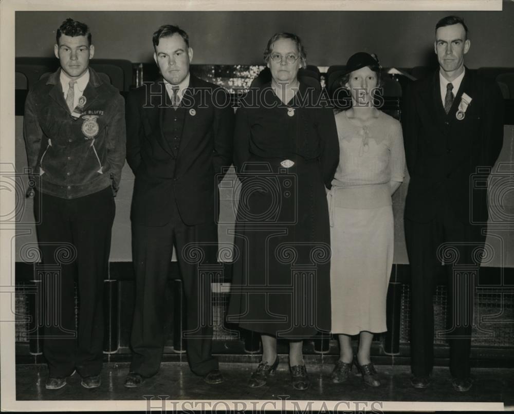 1937 Press Photo Wayne Macy becomes third in family to get FFA award - Historic Images