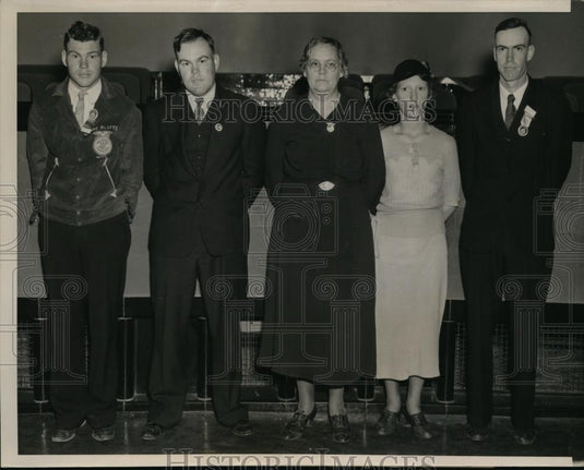 1937 Press Photo Wayne Macy becomes third in family to get FFA award - Historic Images