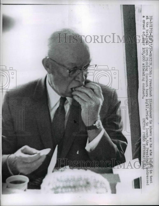 1959 Press Photo President Eisenhower at National Corn Picking contest Marion IA - Historic Images