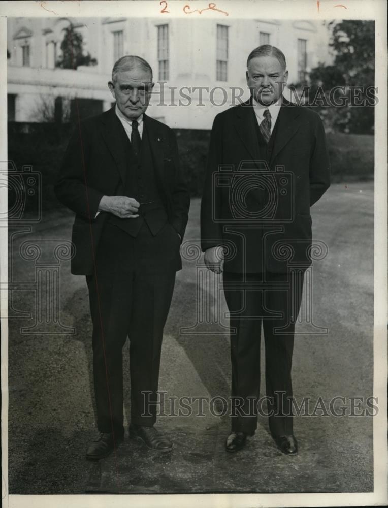 1931 Press Photo Judge John Barton Payne with President Herbert Hoover. - Historic Images