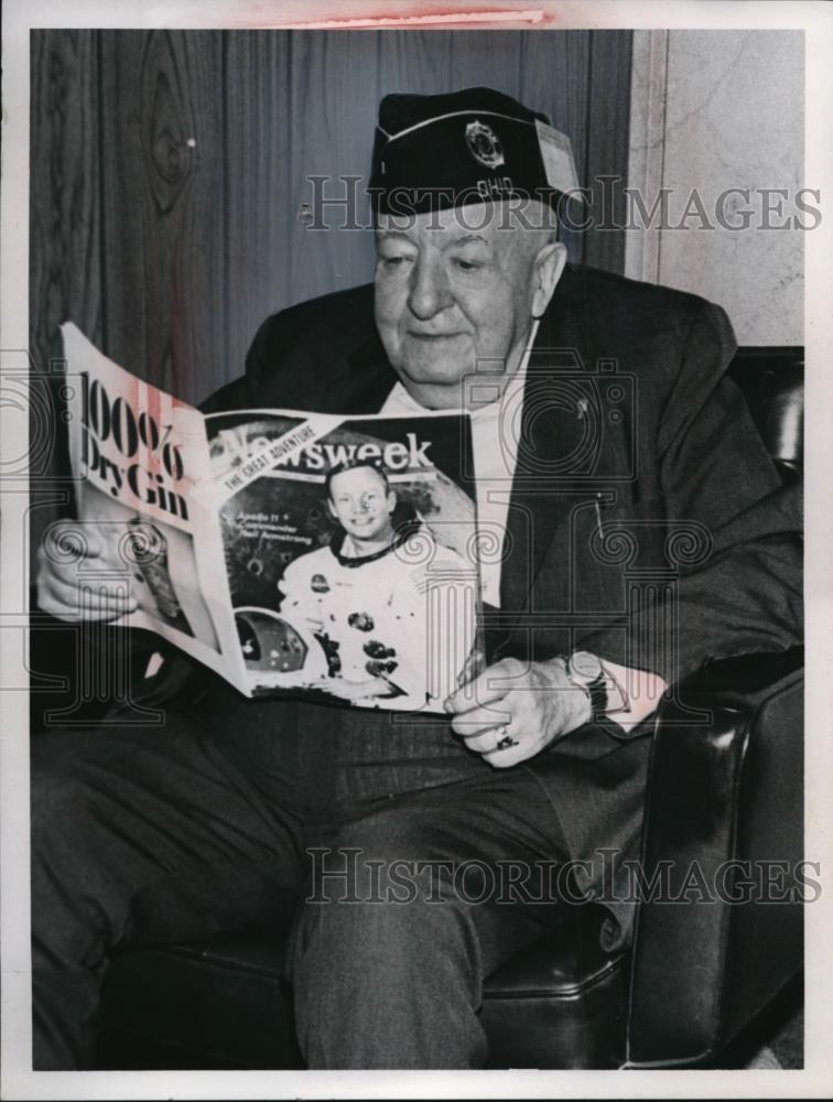 1969 Press Photo Frank Joice of Columbus at Cleveland American Legion - Historic Images