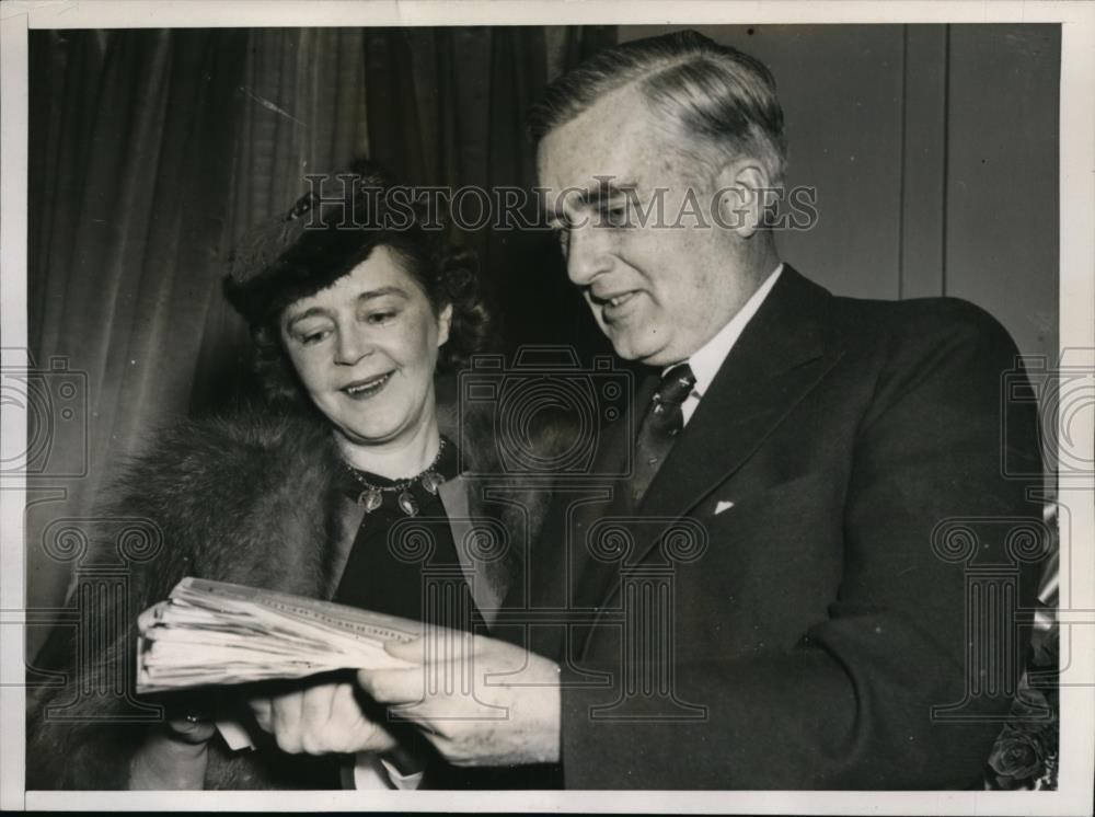 1940 Press Photo Sec of the Navy Charles A Edison and his wife - Historic Images