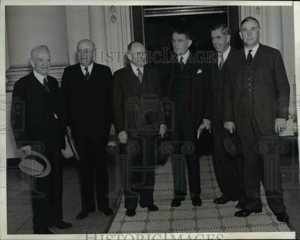 1941 Press Photo Senators at White House Conference with President Roosevelt - Historic Images