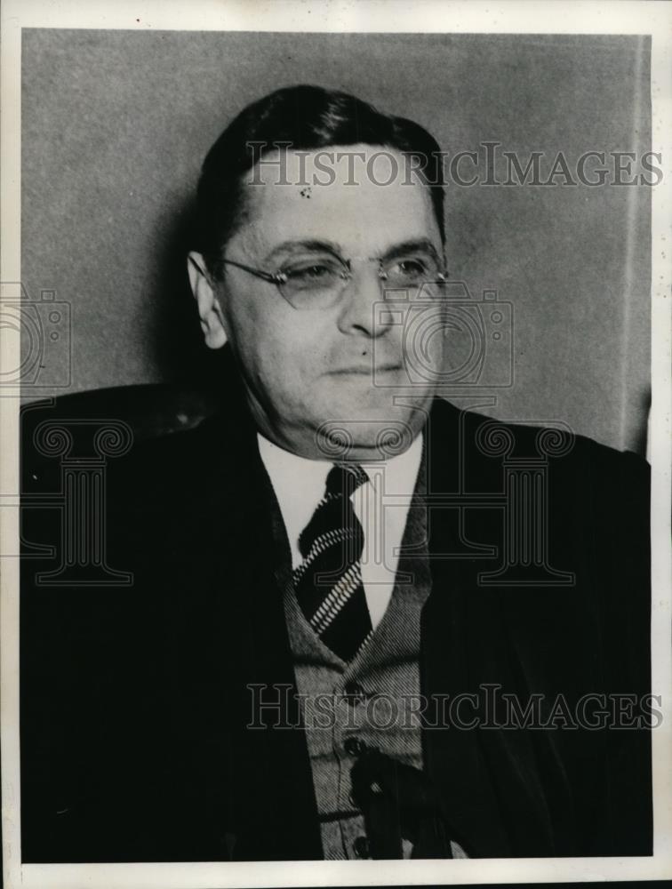 1940 Press Photo Mays Landing NJ Judge Paler Way is presiding at trial. - Historic Images