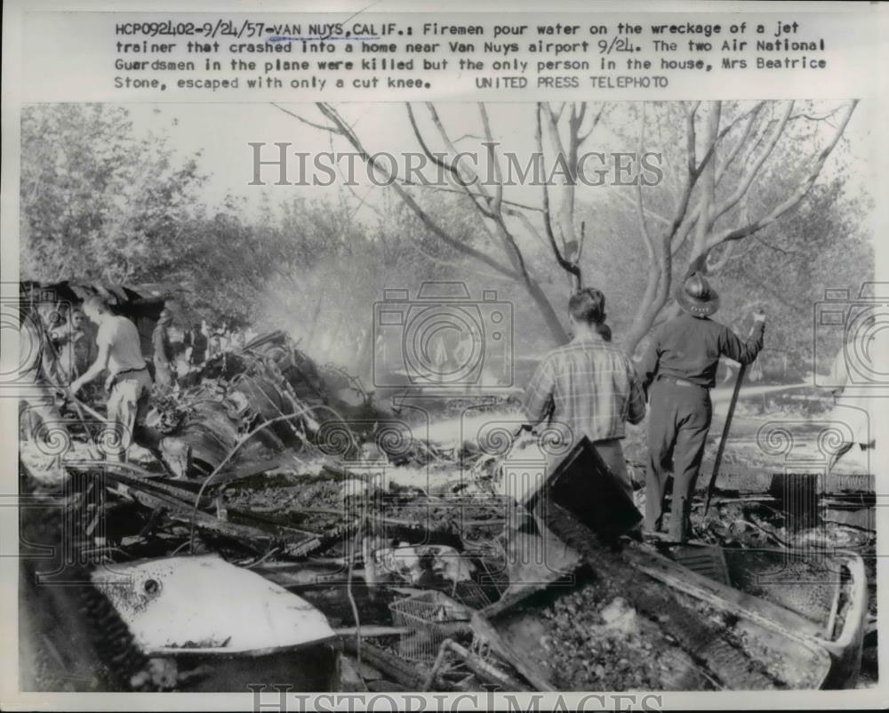 1957 Press Photo 2 Air National Guardsmen Killed in Jet Crash Near Van Nuys CA - Historic Images