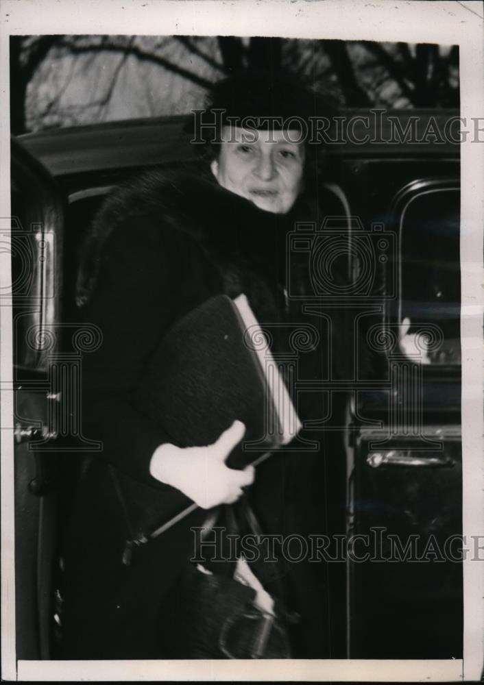 1940 Press Photo Labor Secretary Frances Perkins at White House - nee72334 - Historic Images