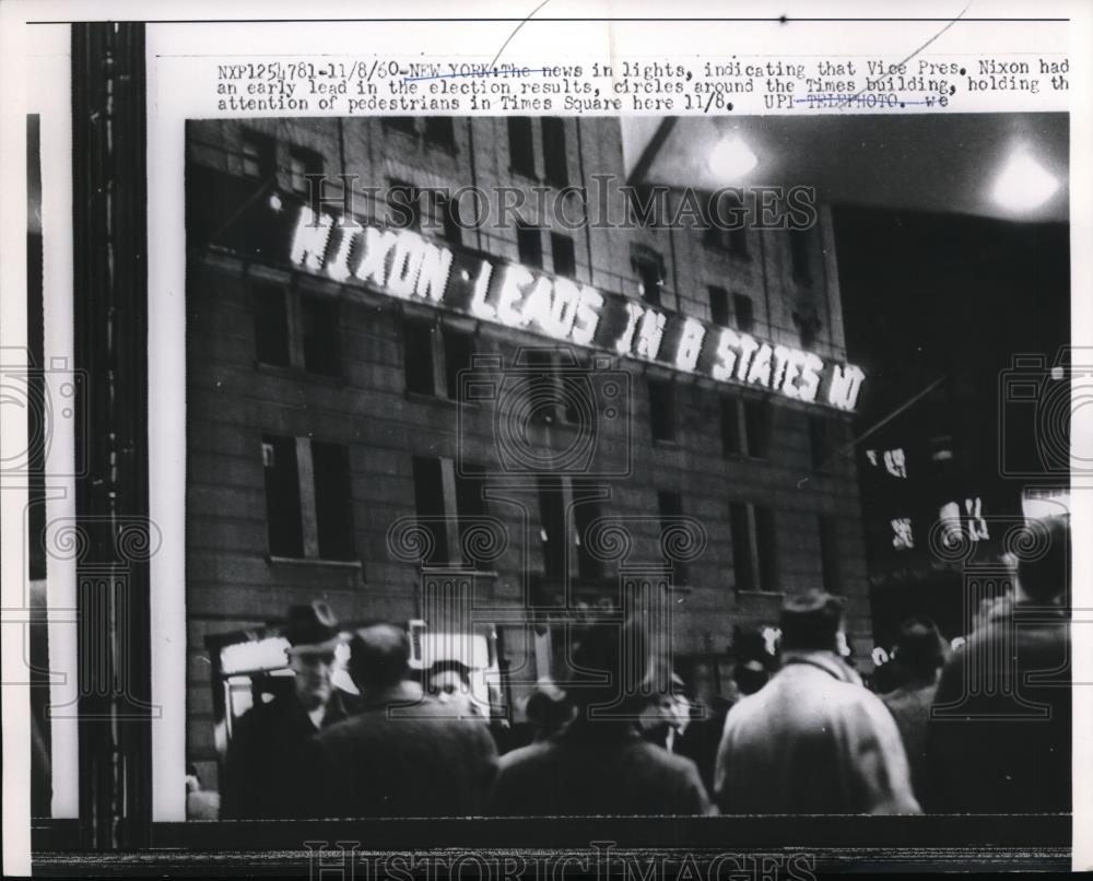 1960 Press Photo The Times building, New York lights announce Nixon Victory - Historic Images