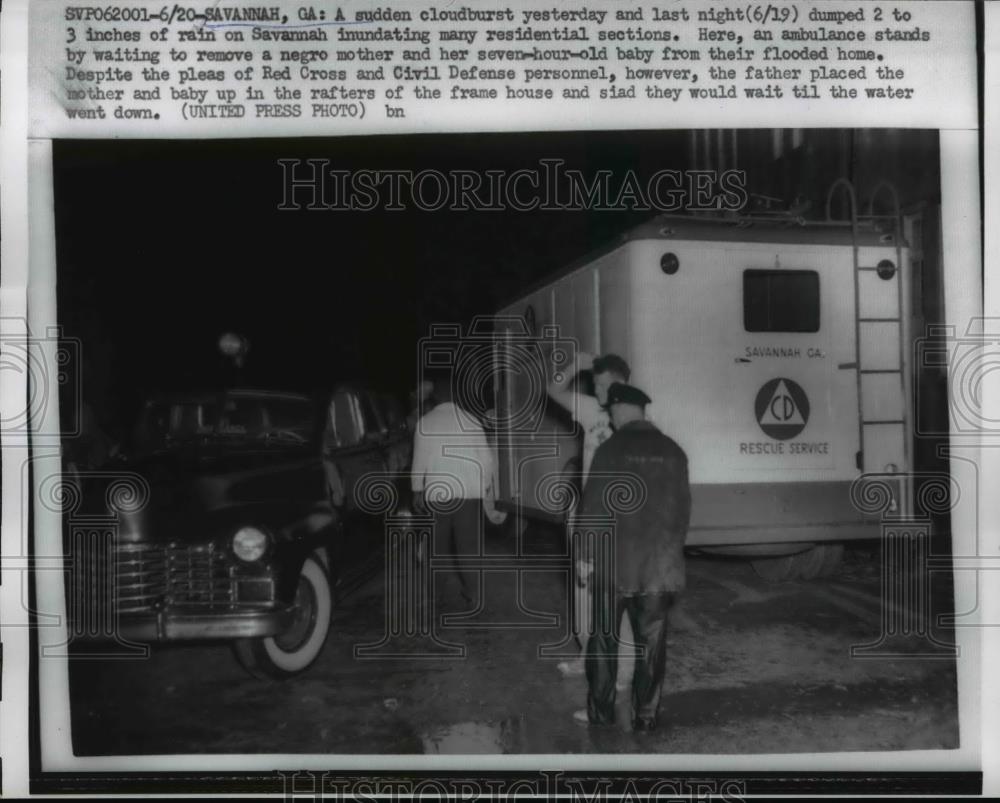 1956 Press Photo Ambulance Waits to Carry Flood Victims in Savannah Georgia - Historic Images