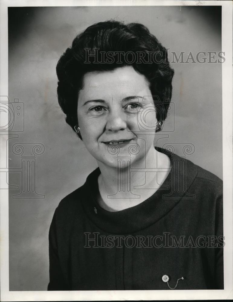 1962 Press Photo Mrs Leo Kelley President of Maple Heights PTA Council - Historic Images