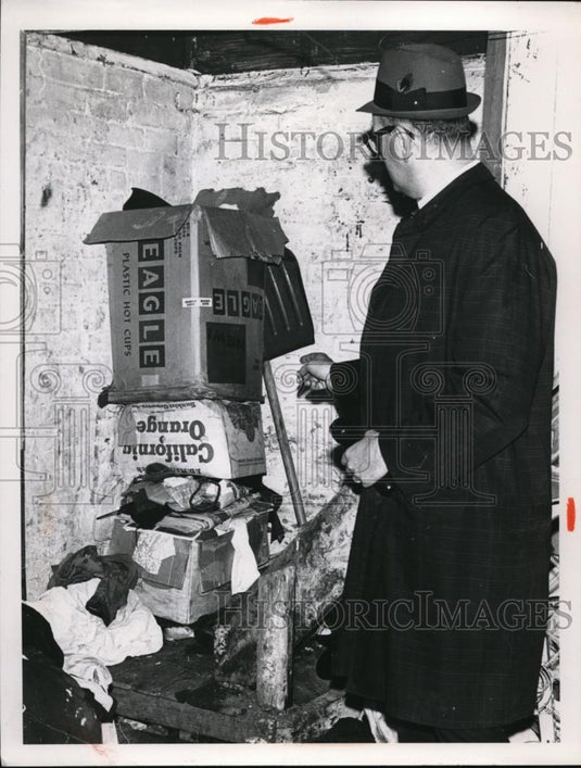 1968 Press Photo Cleveland Ohio Assistant Housing Chief Paul Covey - Historic Images
