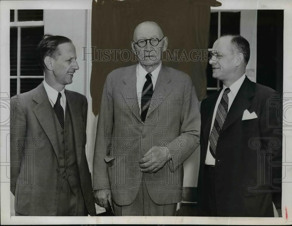 1945 Press Photo President Harry Truman With House Democrats Jere Cooper - Historic Images