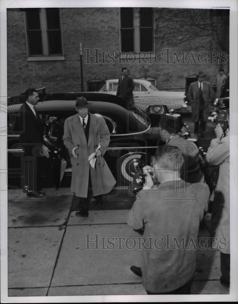 1955 Press Photo President Eisenhower arrives at Gettysburg Pa temporary office - Historic Images