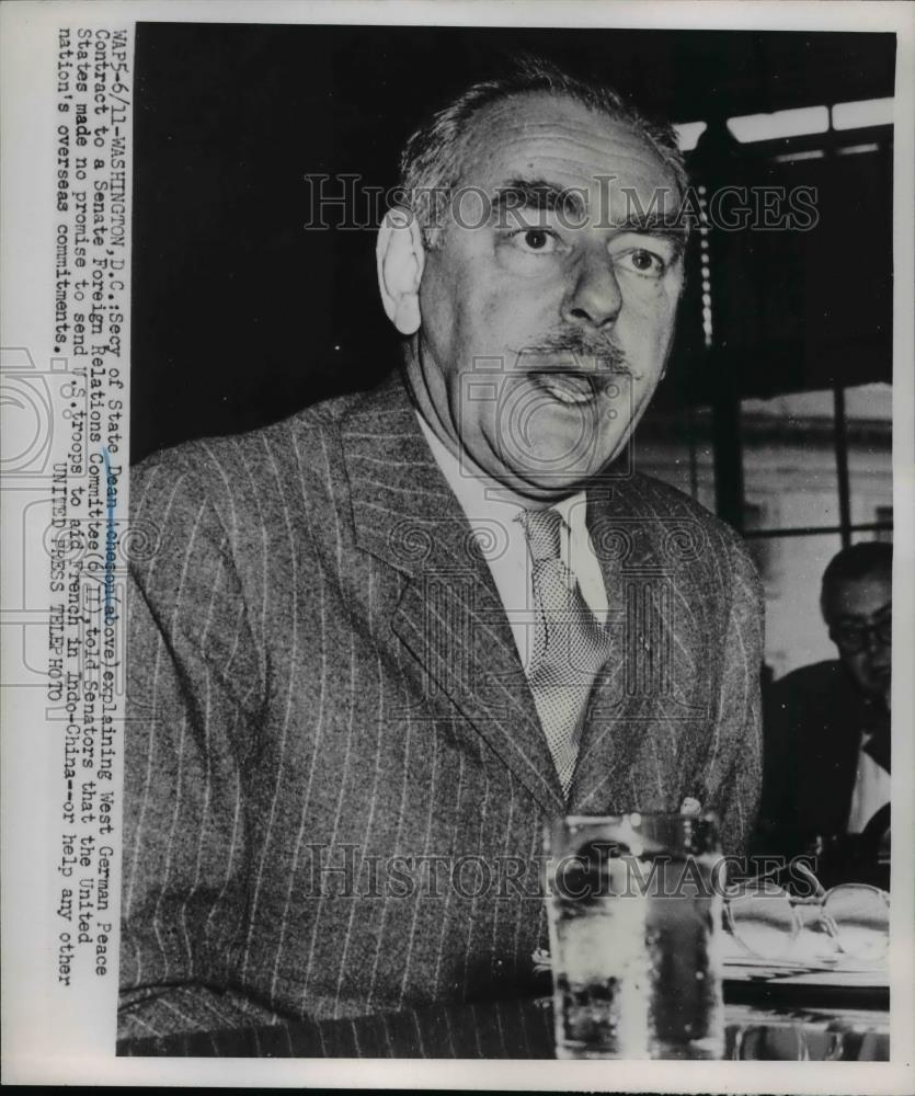 1952 Press Photo Secretary of State Dean Acheson Explaining W German Peace Contr - Historic Images